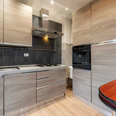 Apartment Cozy In Mestre By Bricola