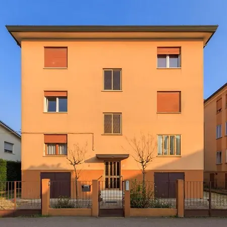 Cozy In Mestre By Bricola *